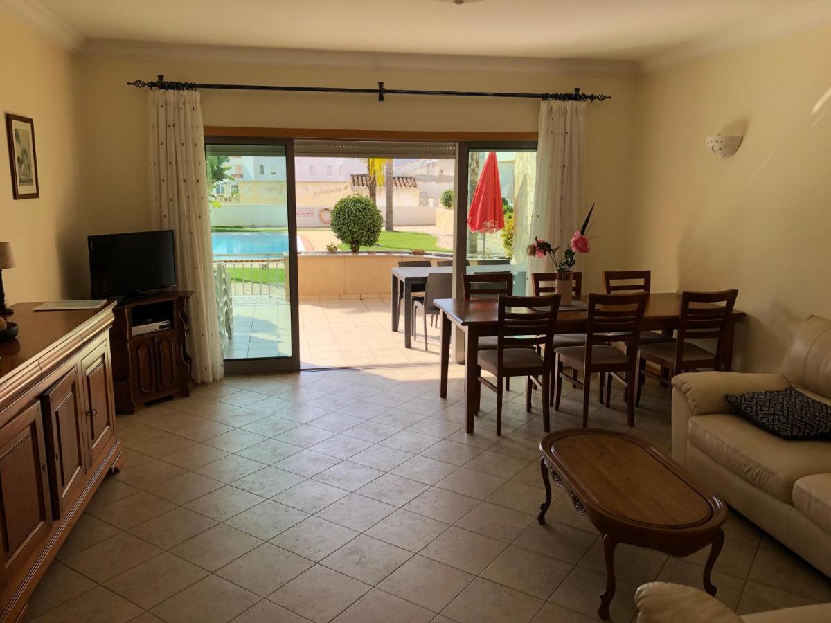 Apartamentos Pomba Branca Olhos de Agua  Extérieur photo