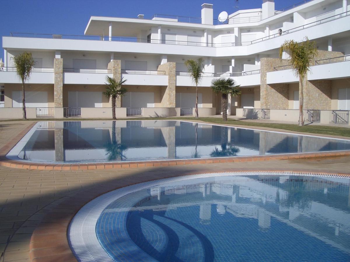 Apartamentos Pomba Branca Olhos de Agua  Extérieur photo